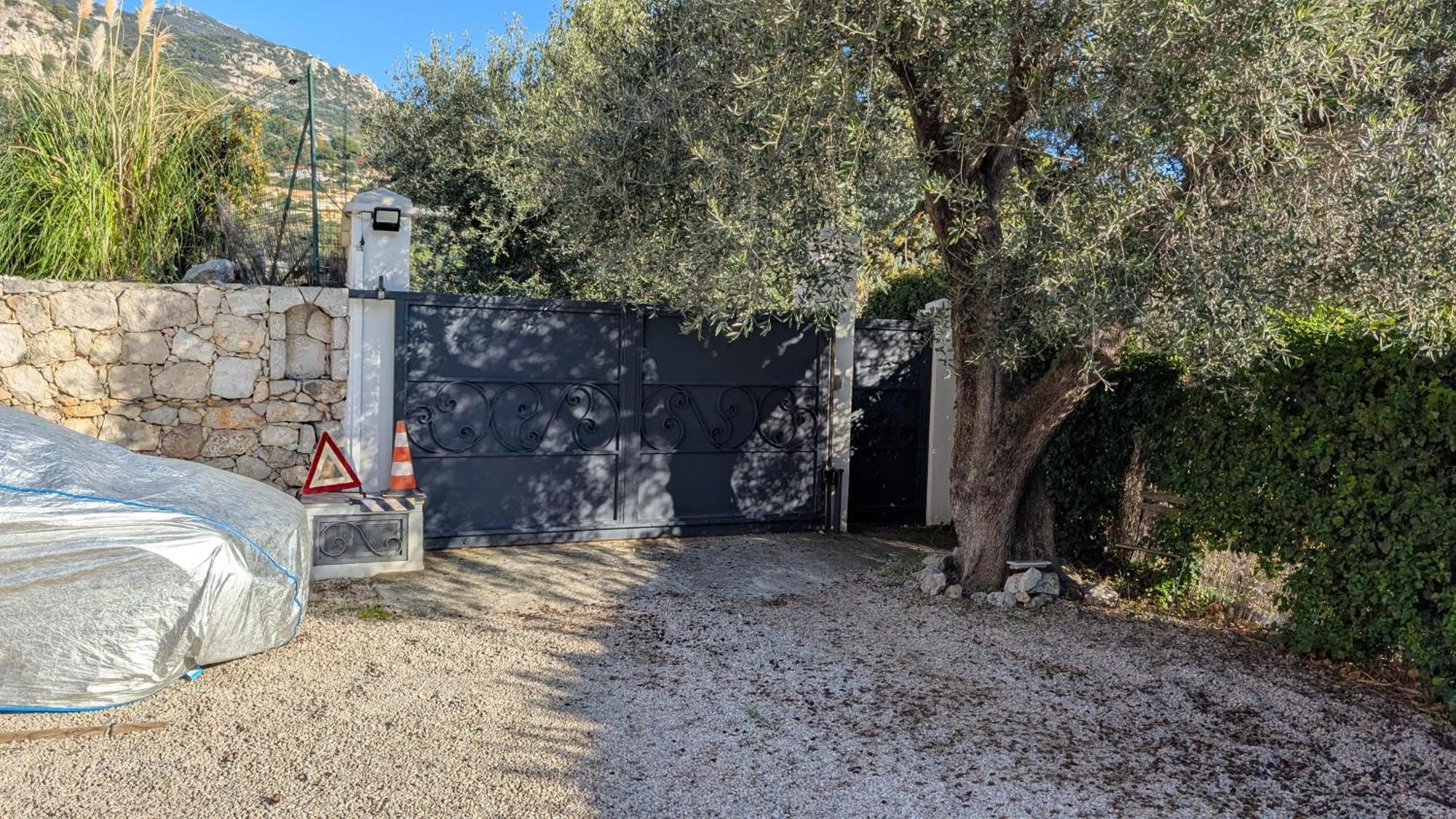 Le Mas D'Angeline, Vue Mer, Jardin Commun, Parking, Voiture Requise, 10 Min En Voiture De Monaco, Route Etroite, Pente Raide, Croisement Limite, Sea View, Shared Garden, Parking, Car Required, 10 Min Drive From Monaco, Narrow Steep Road, Limited Pass 보솔레이 외부 사진